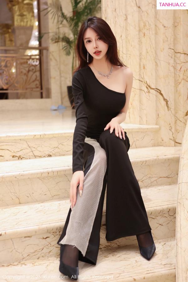 吴玉 玉兔miki [XiuRen]高清写真图 2023.03.15 No.6417 玉兔miki 休闲美腿第11张图片
